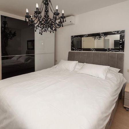 Lavanda Residence With Heated Pool Trogir Split Donji Okrug  Εξωτερικό φωτογραφία