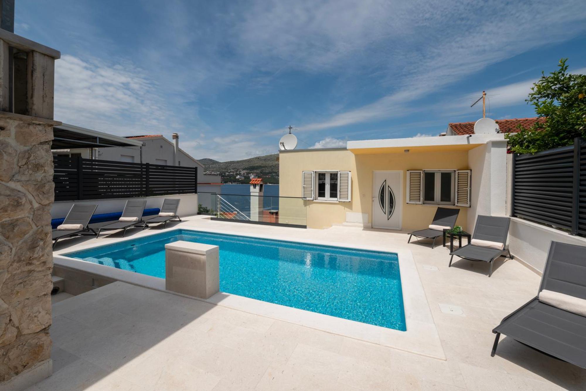 Lavanda Residence With Heated Pool Trogir Split Donji Okrug  Εξωτερικό φωτογραφία