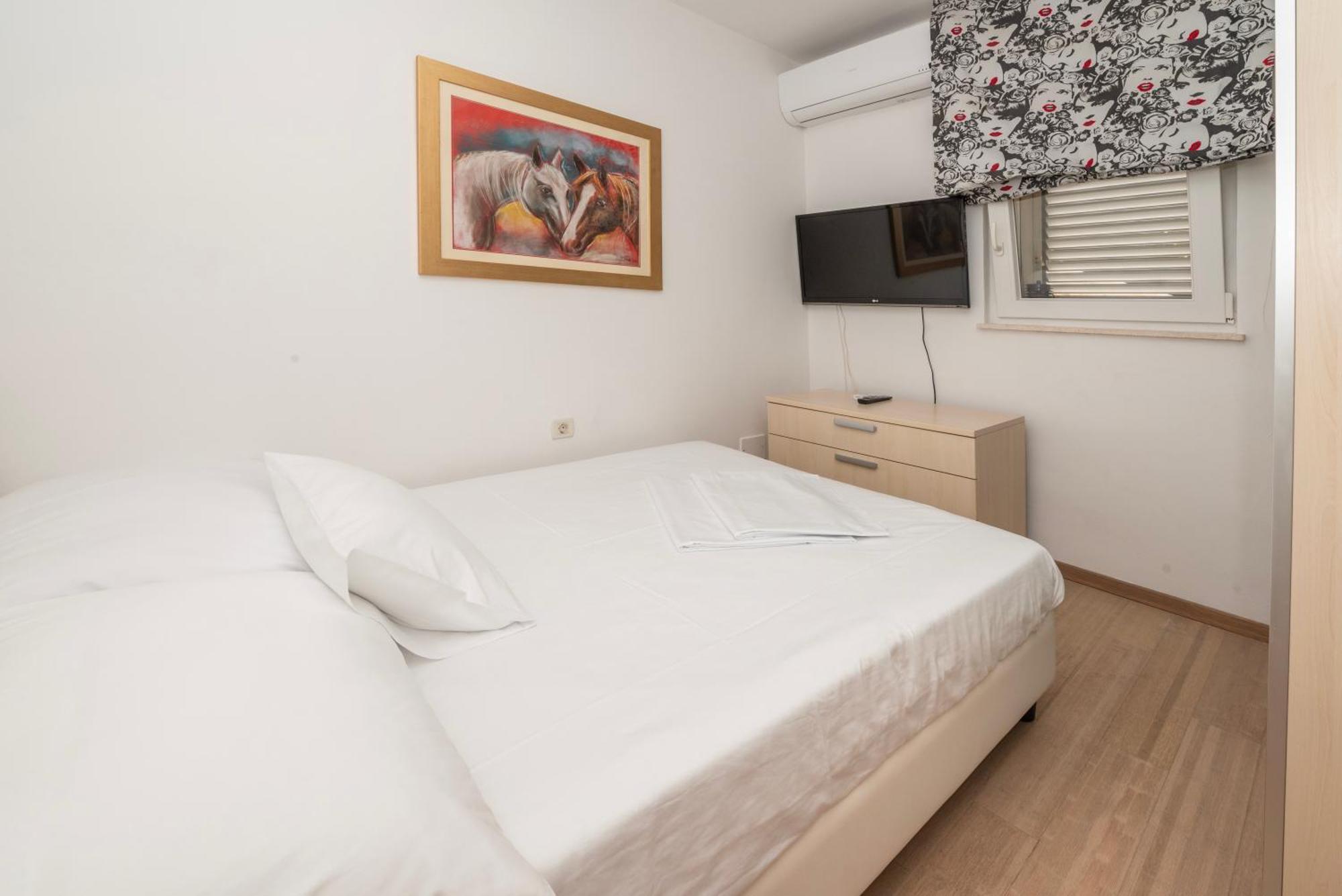 Lavanda Residence With Heated Pool Trogir Split Donji Okrug  Εξωτερικό φωτογραφία