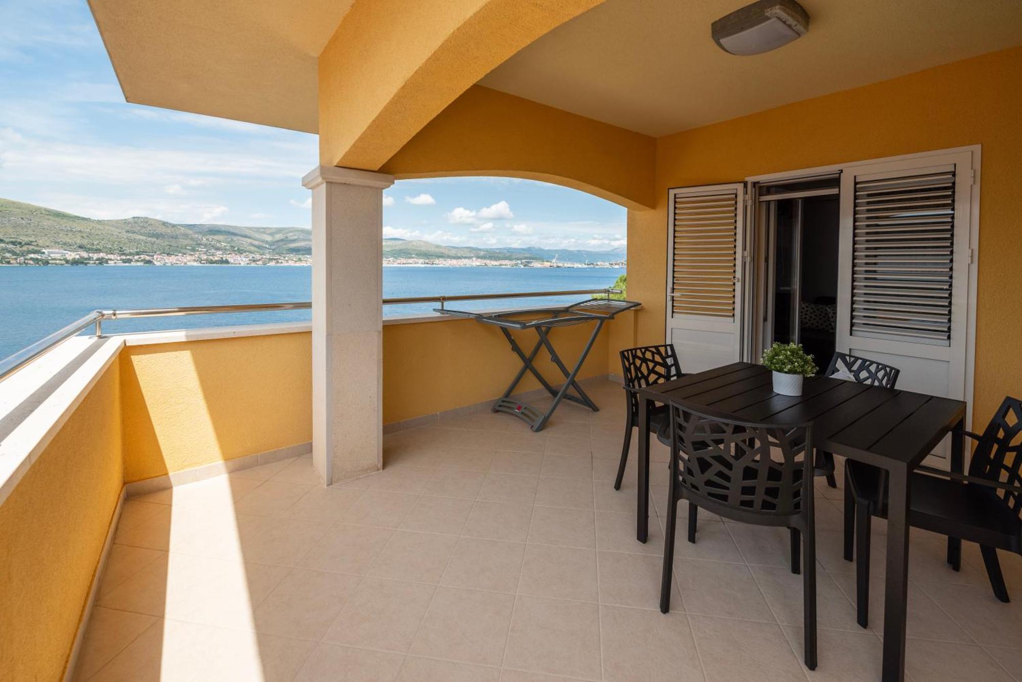 Lavanda Residence With Heated Pool Trogir Split Donji Okrug  Εξωτερικό φωτογραφία