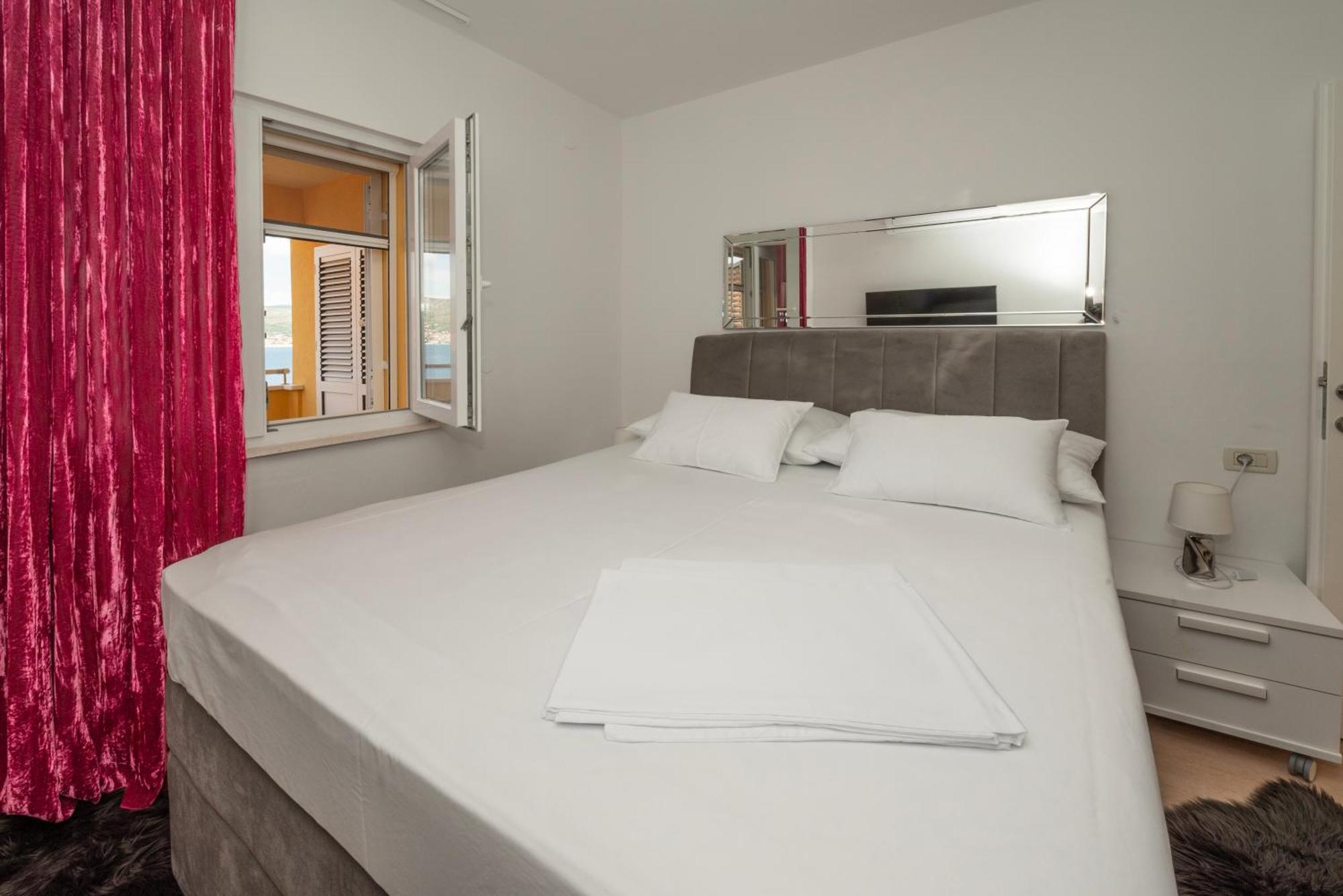 Lavanda Residence With Heated Pool Trogir Split Donji Okrug  Εξωτερικό φωτογραφία