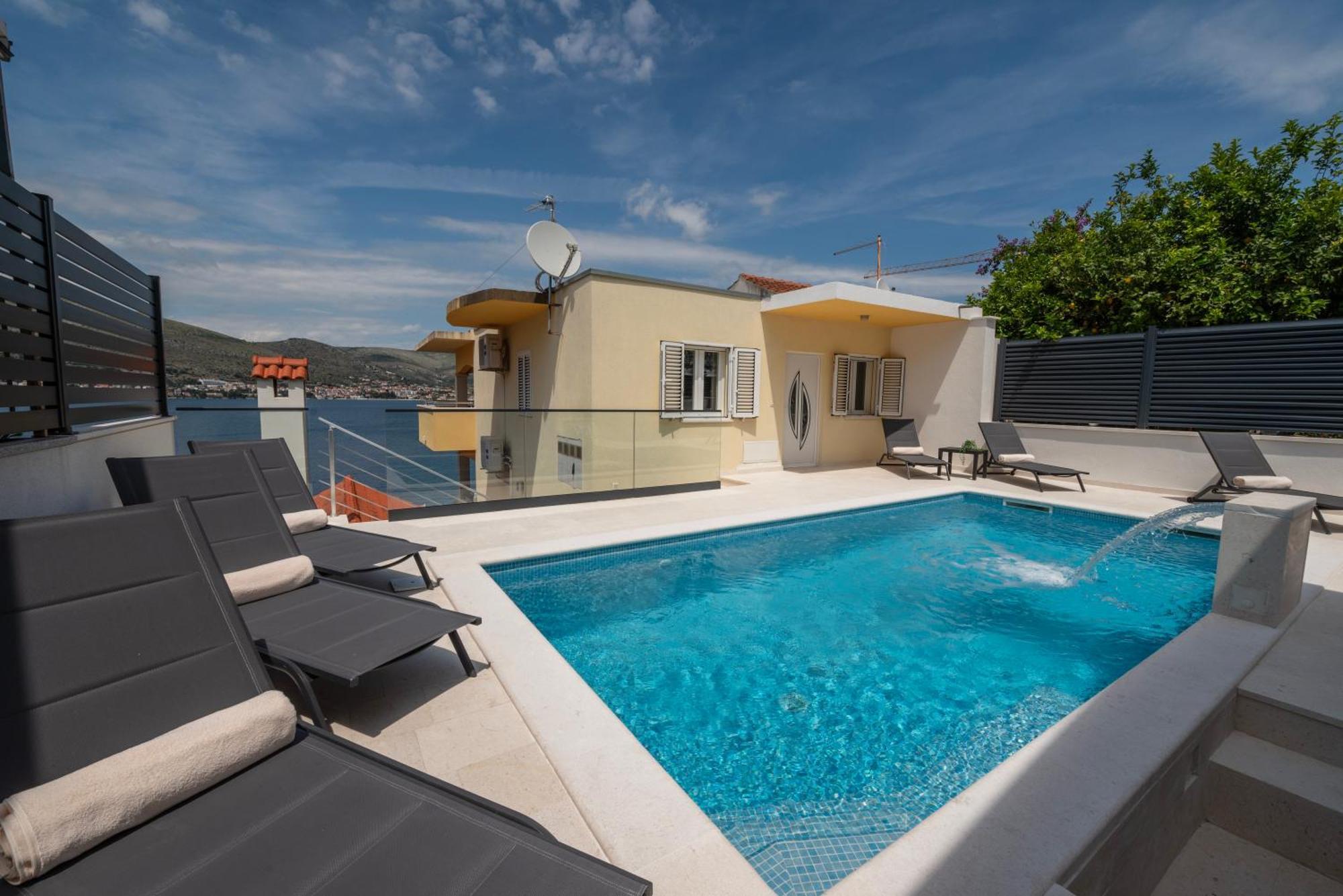 Lavanda Residence With Heated Pool Trogir Split Donji Okrug  Εξωτερικό φωτογραφία